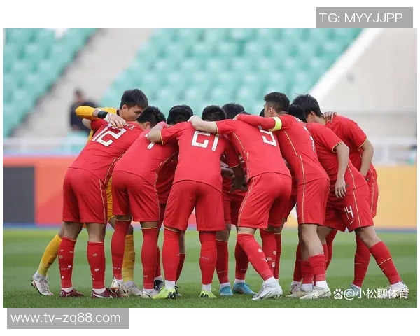 蒯纪与毛伟杰轻松合影归沪期待新赛季精彩表现